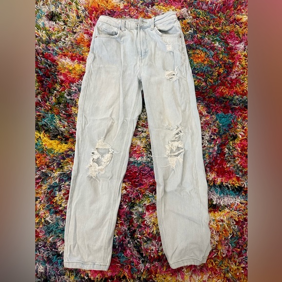 Wild Fable Highest Rise Mom Jeans Light Wash - Picture 1 of 5